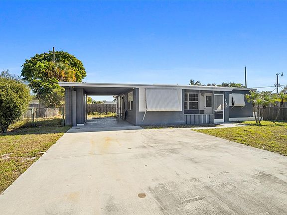3rd image of 2432 NE 13th Avenue