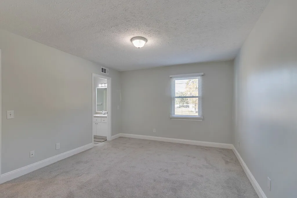 Building Photo - 832 Tibet Ave