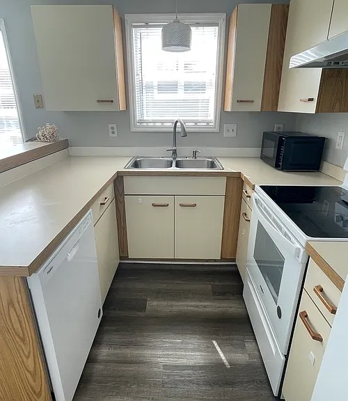 942 Stewarts Creek Dr #9 — Photo 17