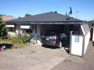 9920 32nd Ave SW, Seattle, WA 98126