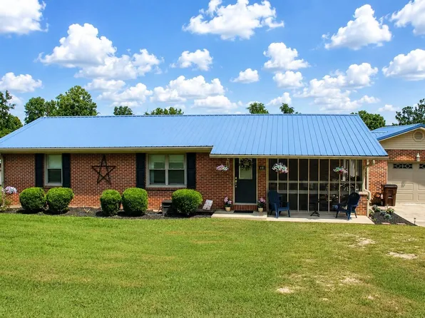 48 Meadow Dr, Stanton, KY 40380