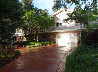 8813 S Bluejay Cir, Cottonwood Heights, UT 84121