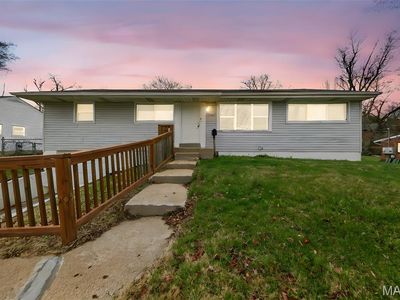 3450 Wright Ave, Saint Ann, MO, 63074