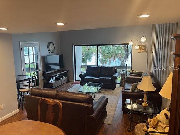 2nd image of 1111 N Bayshore Blvd APT B10