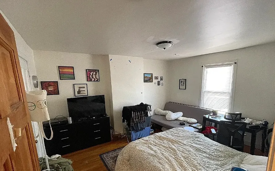 4 bed, 1200 sqft, $4,900 — Photo 3