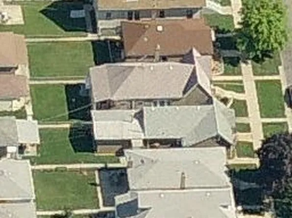 2724 Harvey Ave, Berwyn, IL 60402