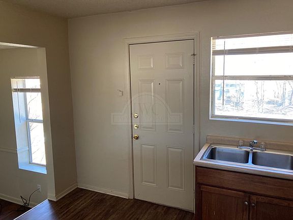 4th image of 1704 N 22nd St