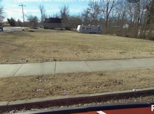 1001 W Grand Ave, Carterville, IL 62918