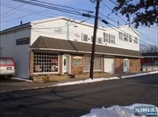 390 W Clinton St, Haledon, NJ 07508