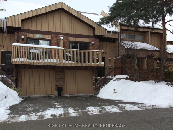 178 Scott St #54, Saint Catharines, ON L2N 6Y5