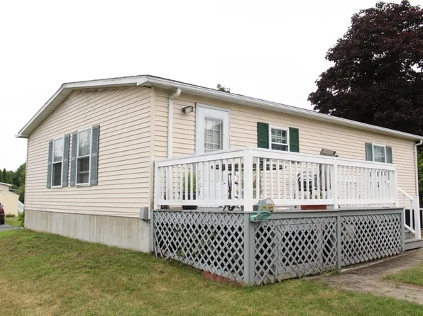 143 Hilltop Ter, Taunton, MA 02780