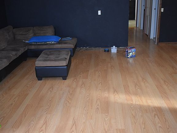 4th image of 15 Mallard Dr