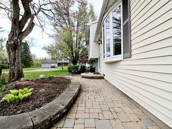 5th image of 11 Glenside Way
