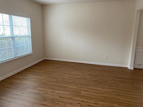 5th image of 4405 Roseman Trl