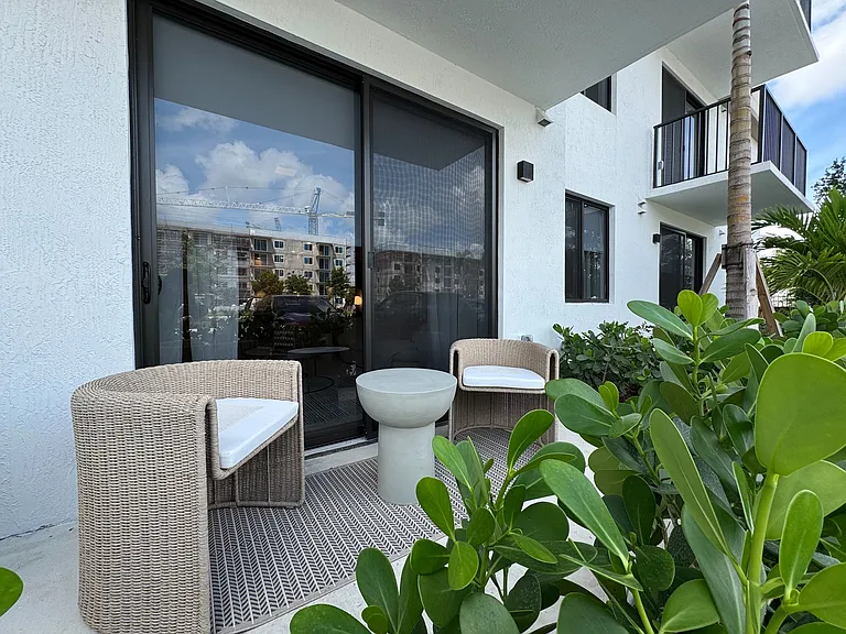 Caroline Golden Glades — Photo 14