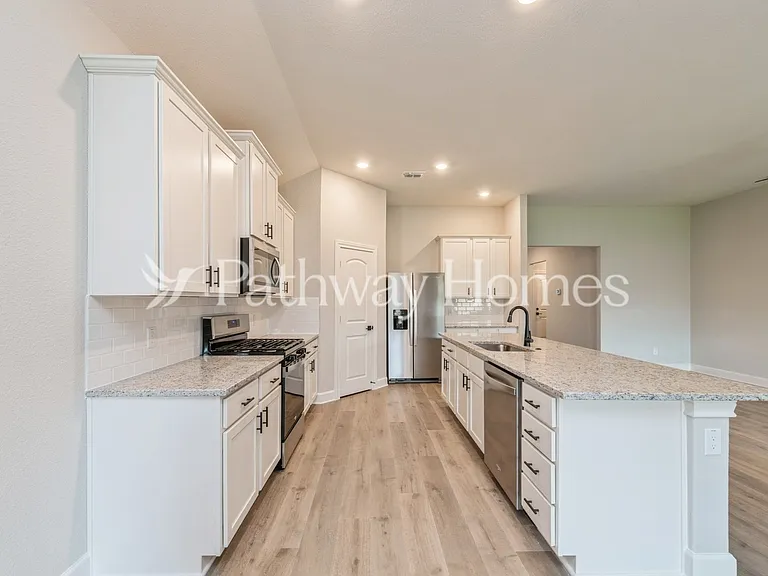620 Brookside Dr — Photo 5