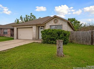 6802 Canary Meadow Dr, Converse, TX 78109