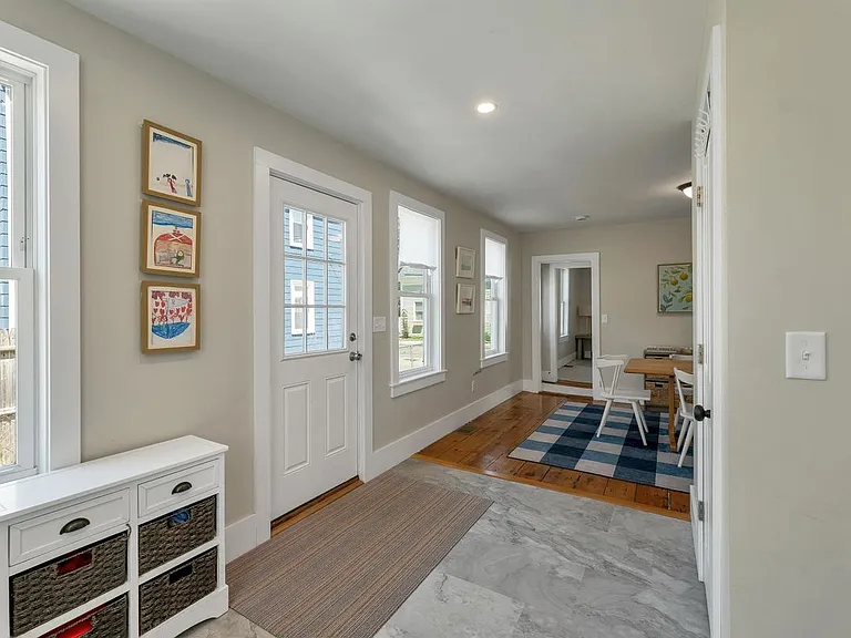 16 Chestnut St — Photo 7