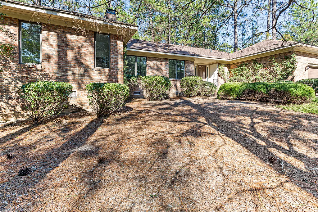 3 bed, 2.5 bath, 1712 sqft, $2,200 — Photo 4