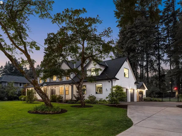 4725 Upper Dr, Lake Oswego, OR 97035