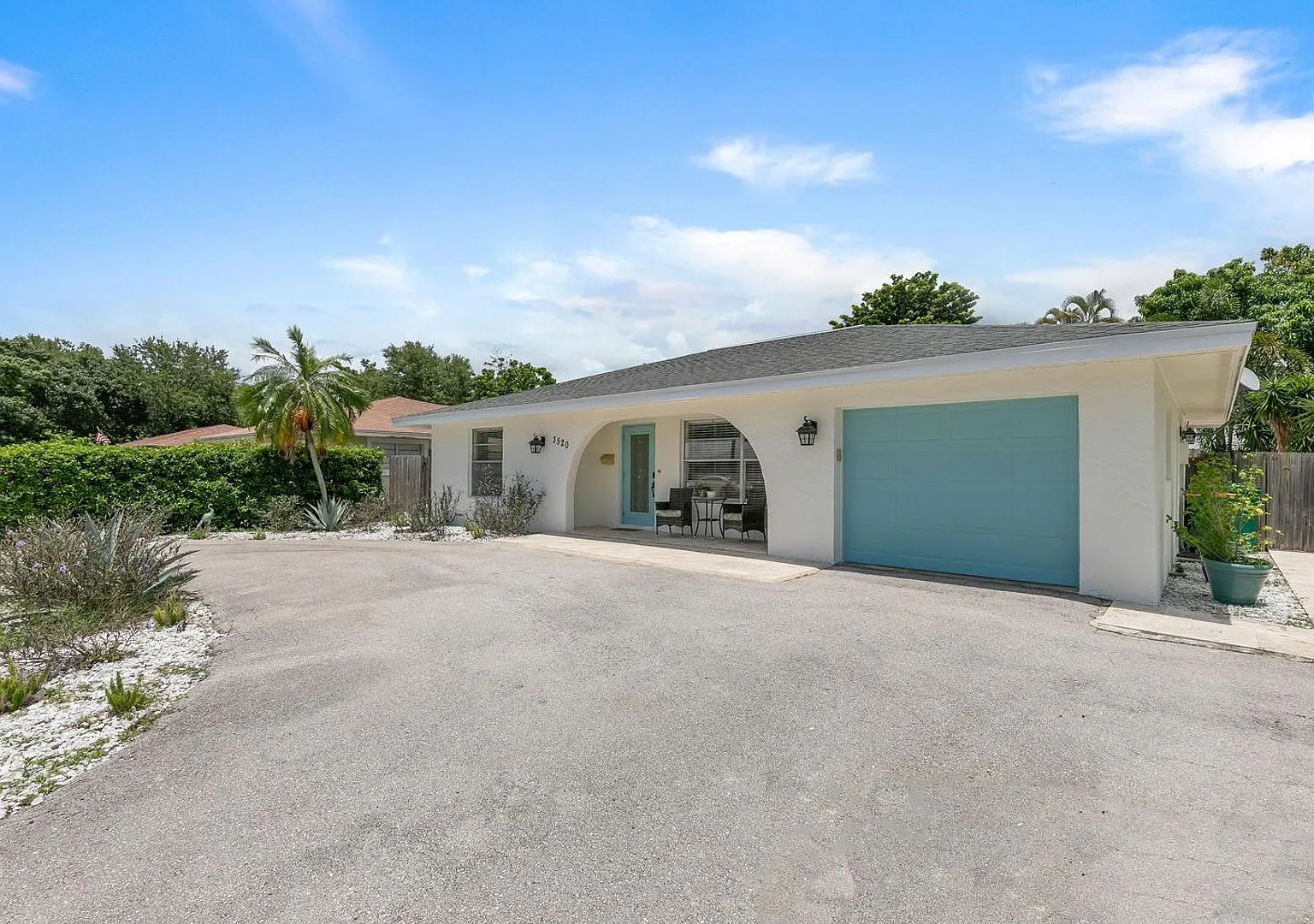 Annual Poinciana Village 3-bedroom, 2-bath single-family home — Photo 1