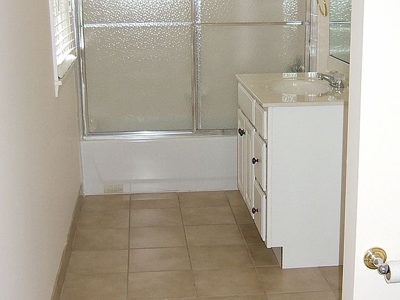Sliding glass shower doors