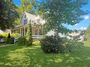 102 S 2nd Ave, Forreston, IL 61030