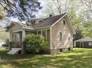 8245 Newells Ln, Portage, MI 49002