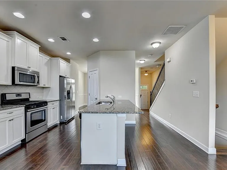 4307 Tacoma Trce — Photo 16