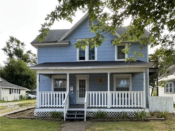 611 S Bowman Ave, Danville, IL 61832