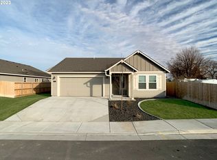 593 E Templeton Ave, Hermiston, OR 97838