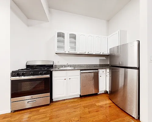 Rented by (Legacy) Tri Hill Realty Group LLC | media 12