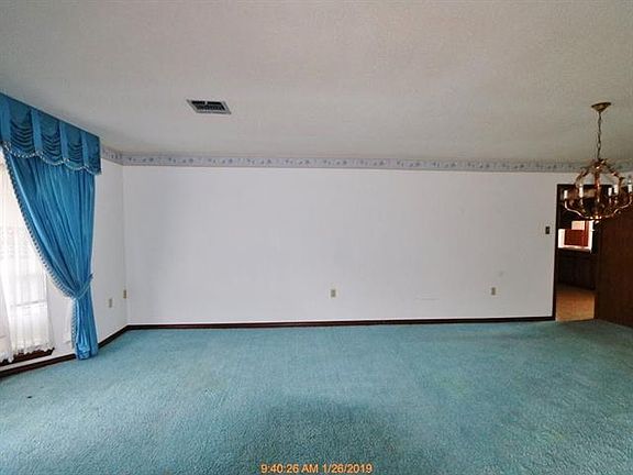 4th image of 437 Avenue I