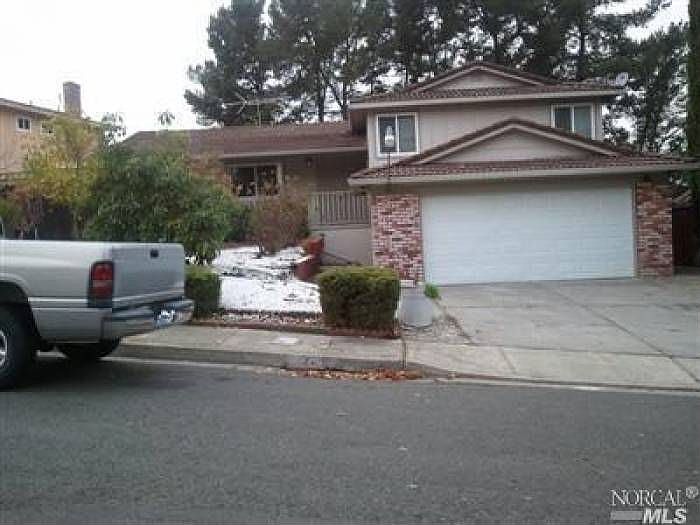1st image of 320 Brunswick Dr