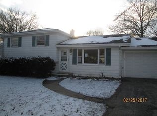 103 S Hill St, Poplar Grove, IL 61065