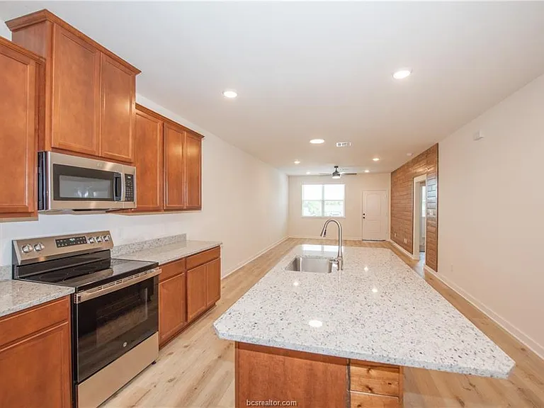 603 N Echols St #A — Photo 5