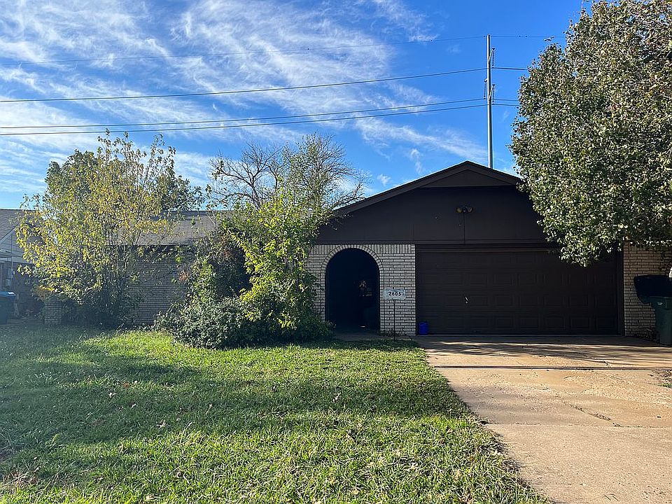 1st image of 2605 Elwood Dr