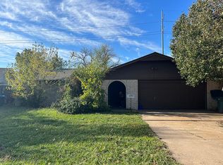 2605 Elwood Dr, Edmond, OK 73013