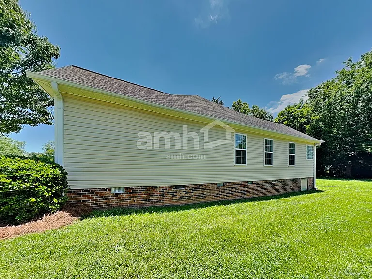 2430 Joshua Ln — Photo 17
