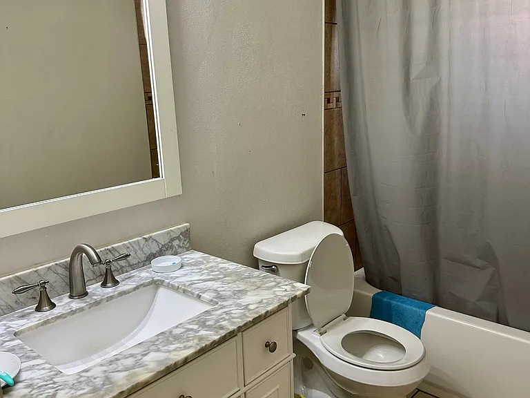 641 Macduff Ln #A — Photo 11