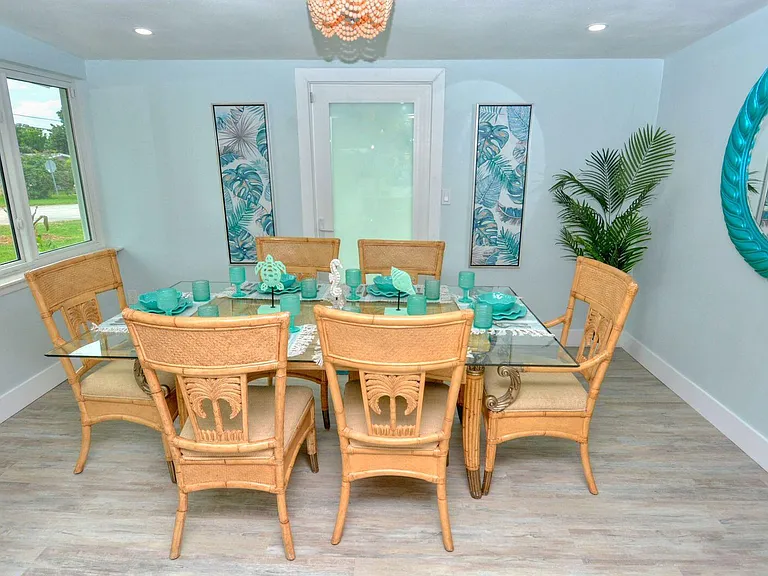 1315 NE Flora Pl — Photo 11