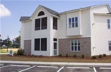 http://www.propertyboss.net/CustomerImages/SWEYER_71385/media/Properties/3909%20Botsford%20Court%20201%20FURNISH/zsmall_Z3908RIVER.jpg