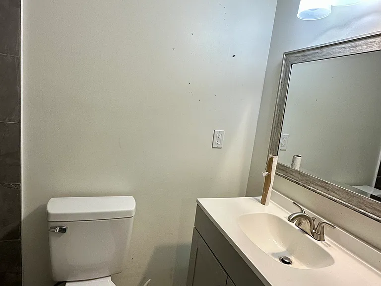 1810 Monroe St — Photo 18