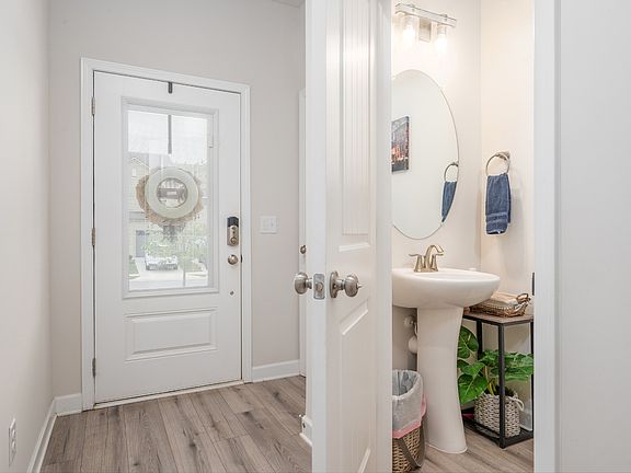 3rd image of 3039 Duvall Dr