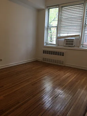 Rented by Century 21 Metropolitan | media 9