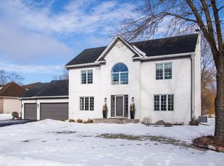 2242 Boulder Rd, Chanhassen, MN 55317