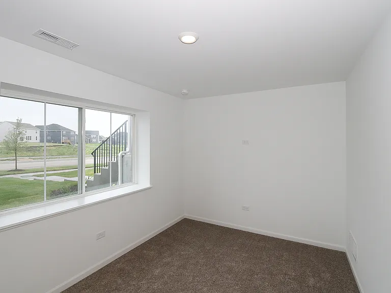 2252 Stonegate Rd — Photo 29