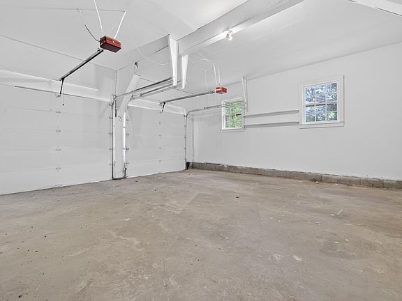 45th image of 214 South St E