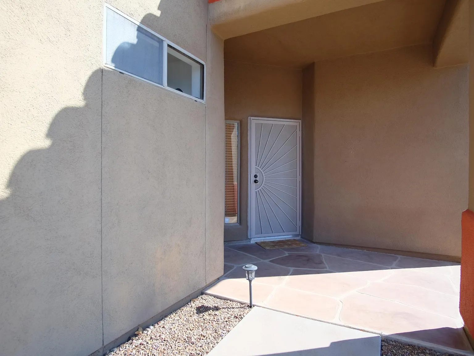 3 bed, 1738 sqft, $2,250 — Photo 2