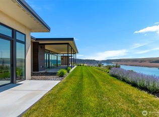 9665 Ridgeview Dr NW, Quincy, WA 98848
